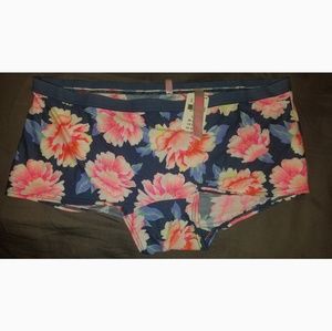 PINK Victoria's Secret boyshort NWT
